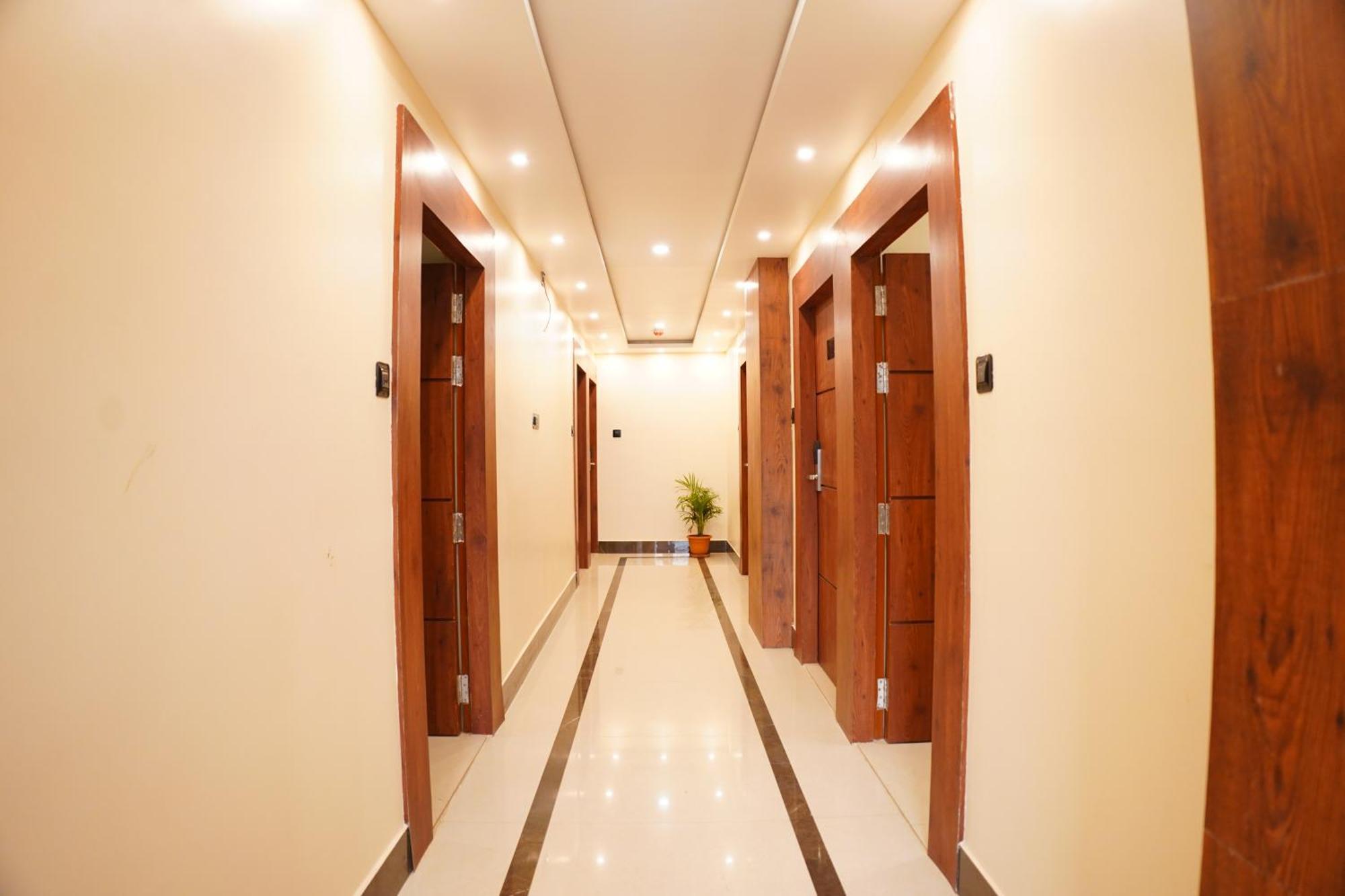 Hotel The Marutinandan Grand Deoghar Zewnętrze zdjęcie