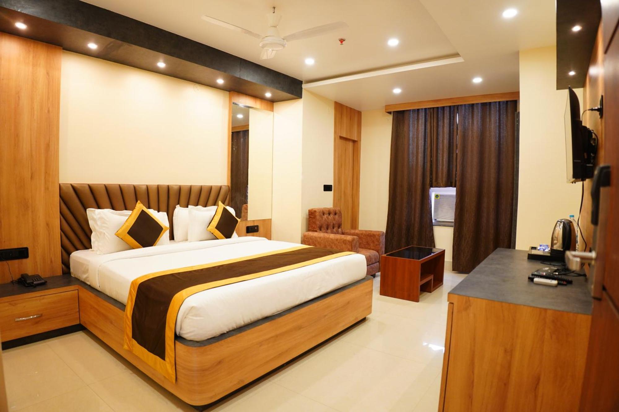 Hotel The Marutinandan Grand Deoghar Zewnętrze zdjęcie